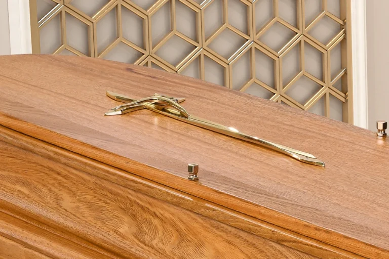 Mitra - 380 - Detalhe (1)