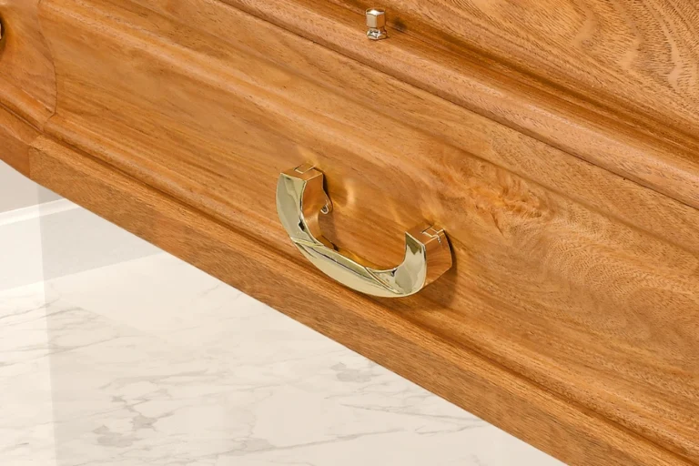 Mitra - 380 - Detalhe (2)